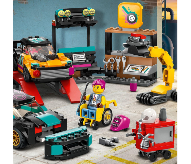 LEGO City 60389 Warsztat tuningowania samochodów - 1091246 - zdjęcie 3